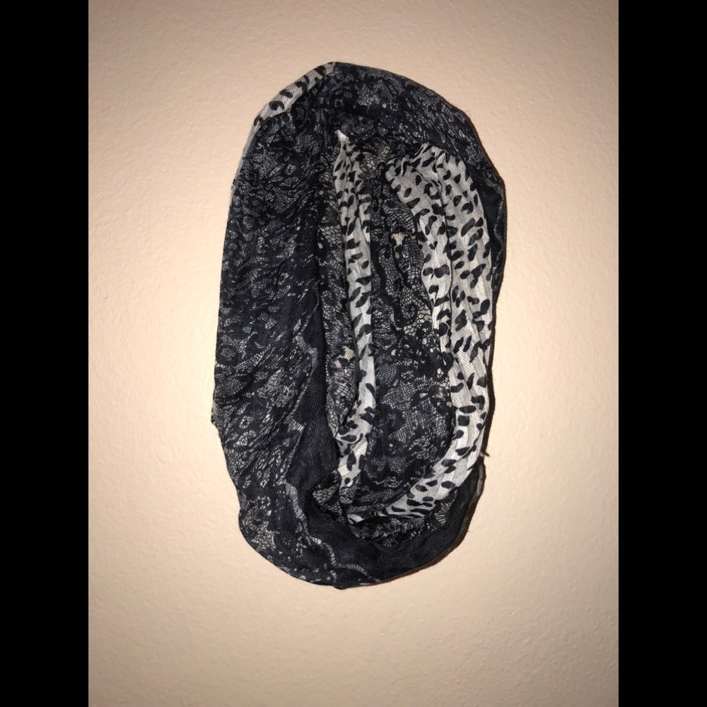 Black and White Infinity Scarf